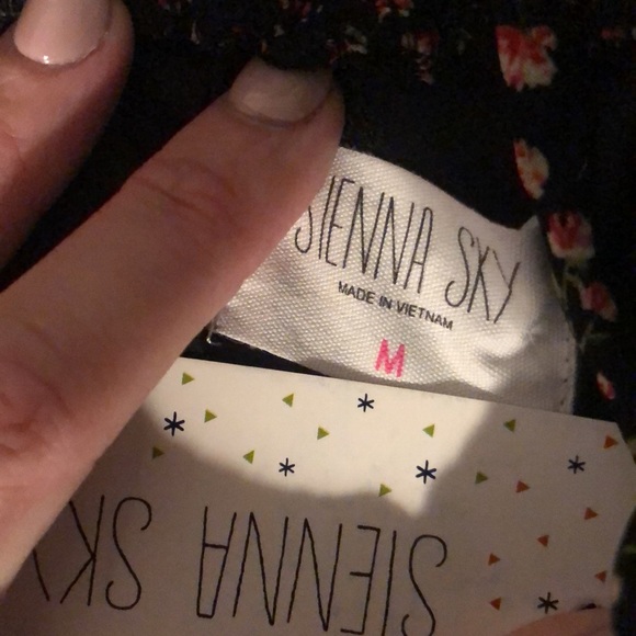 NWT Skirt - Picture 3 of 7